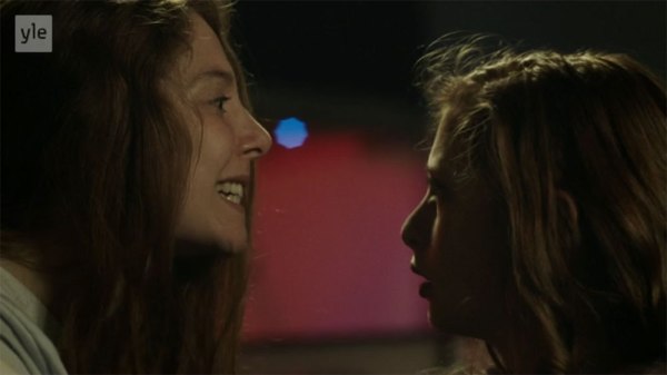 LES-REVENANTS-lena-camille