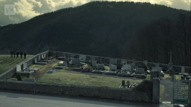 LES-REVENANTS-2-vino