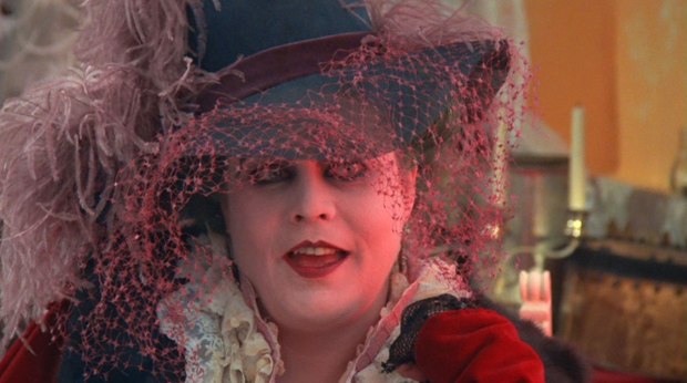 LUMIKUNINGATAR-tanssijatar